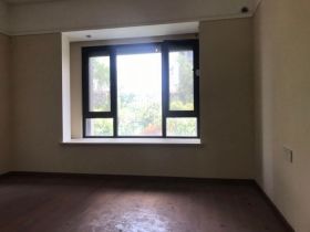 万科濠河传奇 4室2厅2卫 147m&sup2;