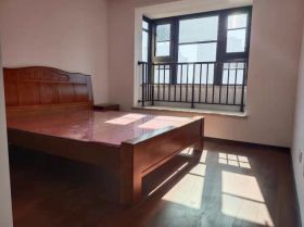 云樾东方 3室2厅2卫 135m&sup2;