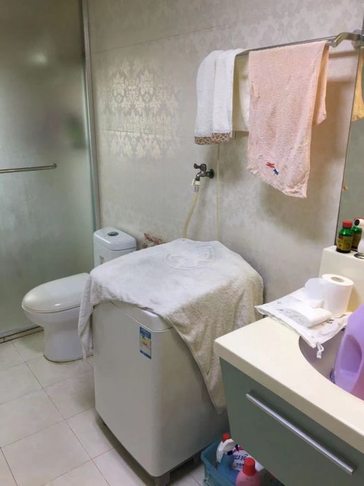 春晖花园 4室2厅2卫 192.00m&sup2;