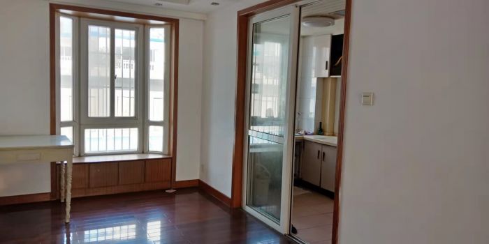 东方花苑 3室2厅2卫 138.94m&sup2;