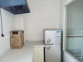 涌鑫八达通广场 1室1厅1卫 40m&sup2;