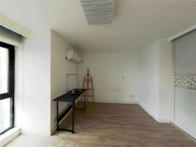 东景国际 2室1厅1卫 62m&sup2;