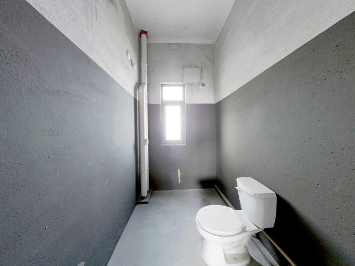 华强城 4室2厅2卫 158m²