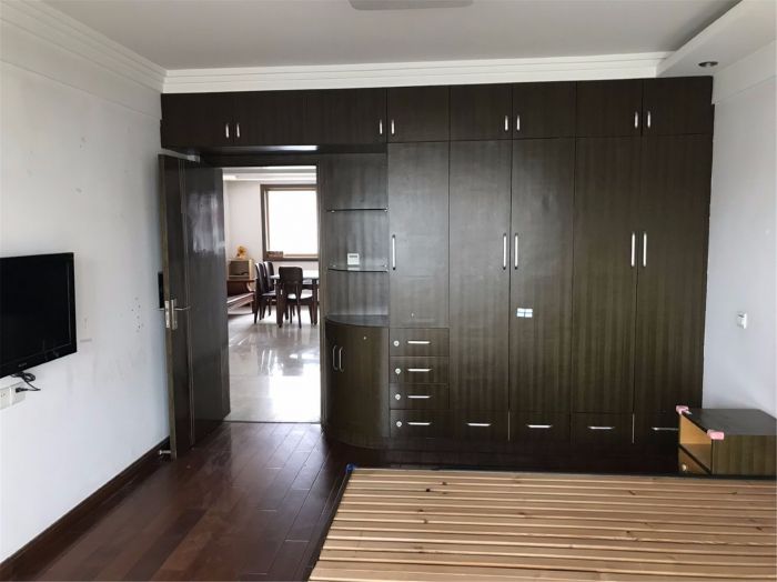 天都花苑 4室2厅1卫 144m&sup2;