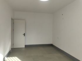 易家桥新村 3室1厅1卫 70.00m&sup2;