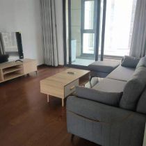 雍华府 3室2厅2卫 114m&sup2;