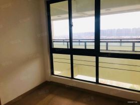 时光漫城 3室2厅1卫 92m&sup2;