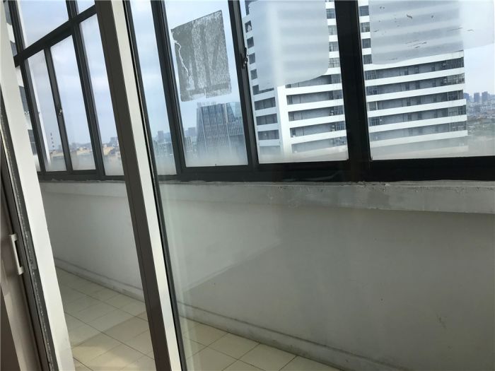 金海岸国际广场 3室2厅1卫 114m&sup2;