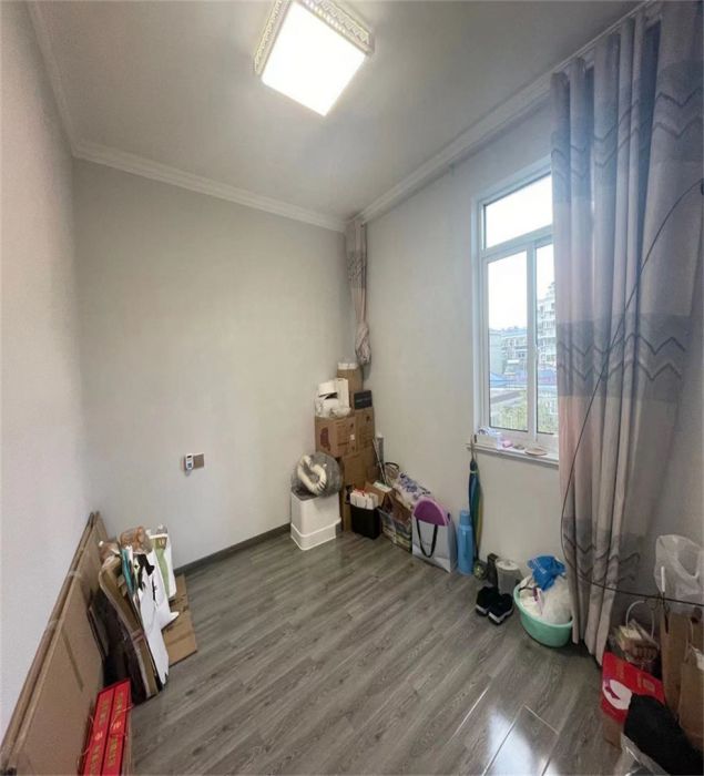新桥新村 3室1厅1卫 68m&sup2;