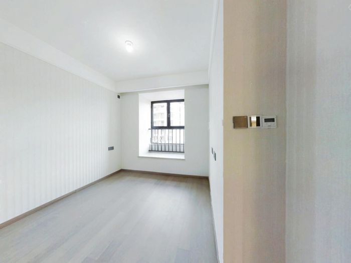 龙湖天宸源著 3室2厅1卫 98m&sup2;