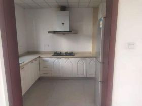 弘阳上城 3室2厅1卫 133.6m&sup2;