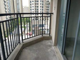 江景国际家园 3室2厅2卫 145m&sup2;