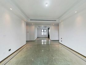 都会沁园 4室2厅2卫 150m&sup2;