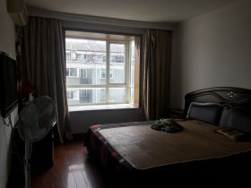 亚太苑 3室2厅2卫 136.00m&sup2;