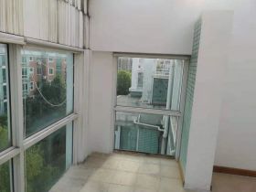 天安花园 4室2厅3卫 147m&sup2;