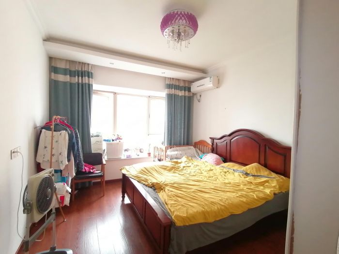 中南世纪花城一期 1室1厅1卫 76.00m&sup2;