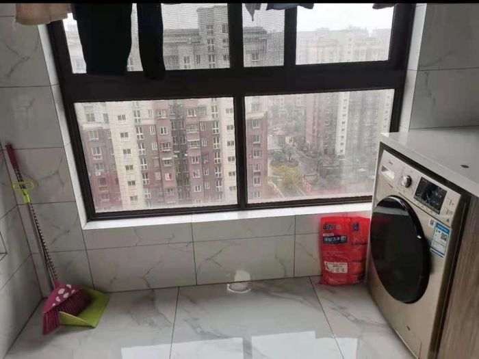 龙湖佳苑 3室1厅1卫 97m&sup2;