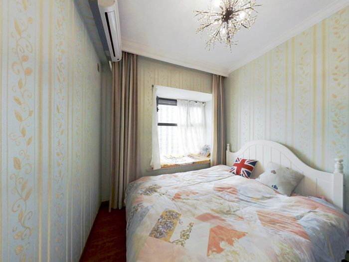 华强城 2室2厅1卫 74m&sup2;