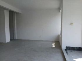 中南世纪花城三期 4室2厅4卫 275m&sup2;