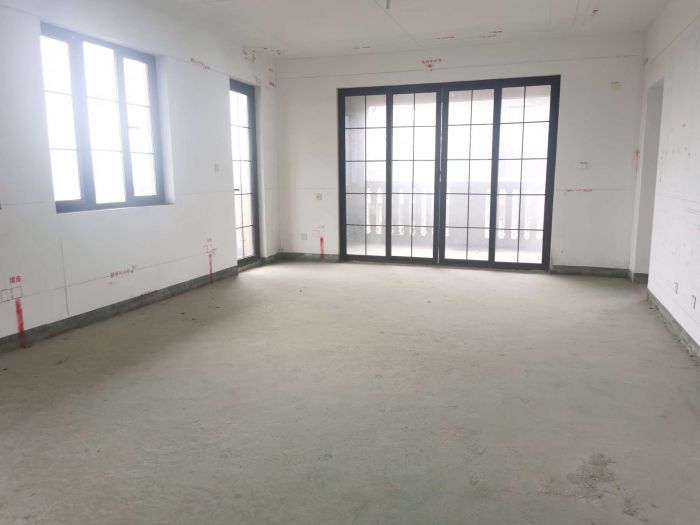 南通壹城水清木华 4室2厅2卫 240m&sup2;