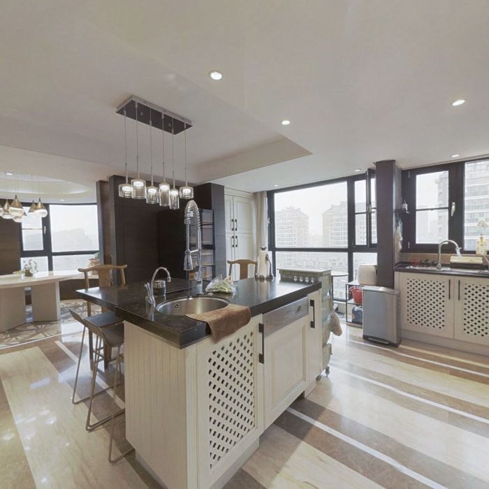 益兴名流府 5室2厅4卫 252.23m&sup2;