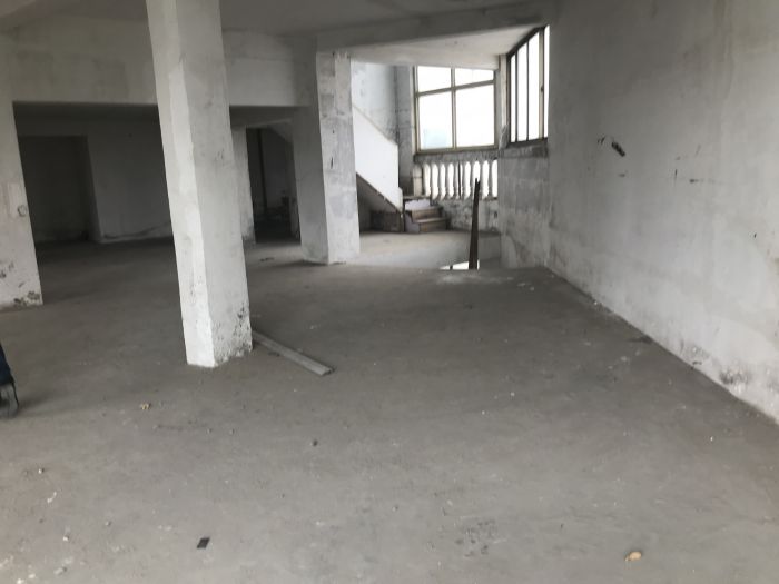 华侨花苑 6室2厅2卫 240m&sup2;
