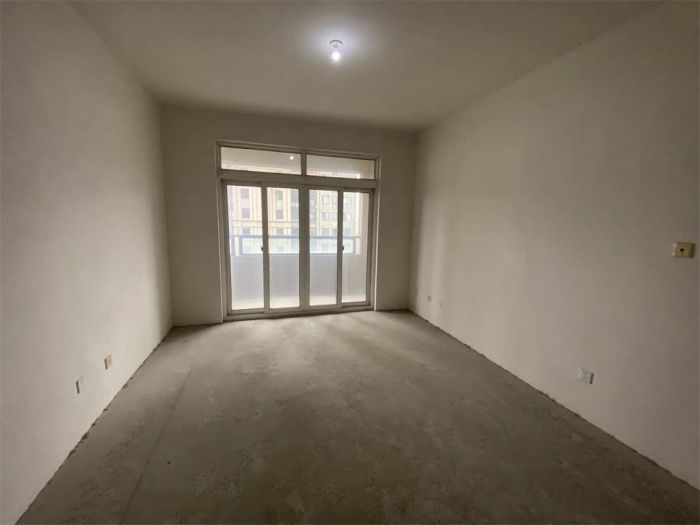 绿地新都会 3室2厅1卫 112m&sup2;