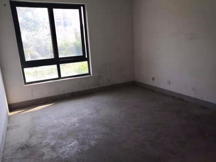金水湾花园 4室2厅2卫 166m&sup2;