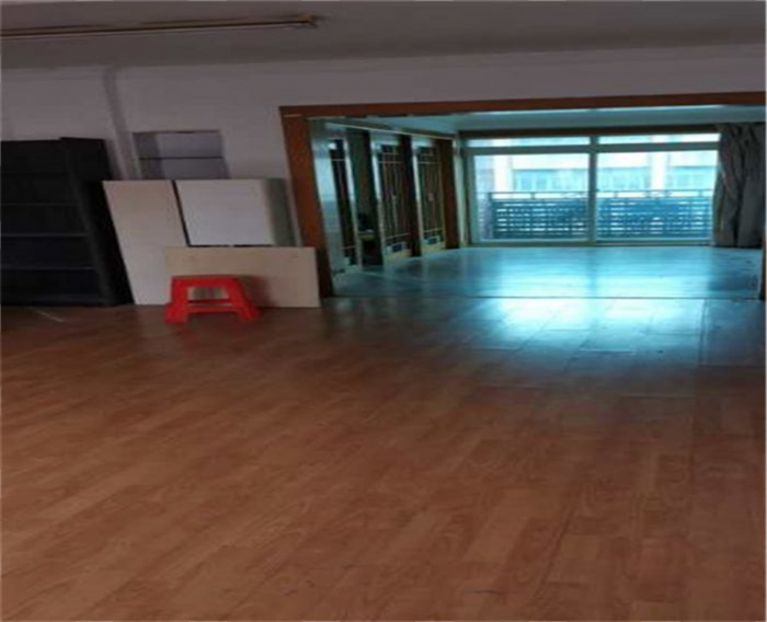 小石桥花苑 3室2厅1卫 125.48m&sup2;