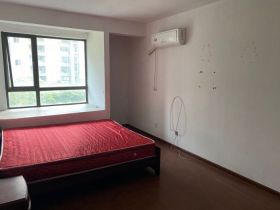 万通城 2室1厅1卫 102m&sup2;
