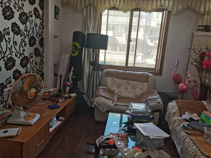 天都花苑 3室1厅1卫 110m&sup2;