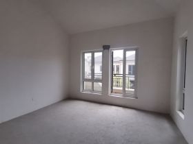 顺发御园 6室2厅2卫 250m&sup2;