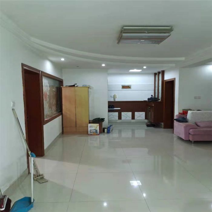 新开苑 3室2厅1卫 120m&sup2;