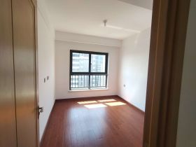 林肯公园 3室2厅1卫 95m&sup2;