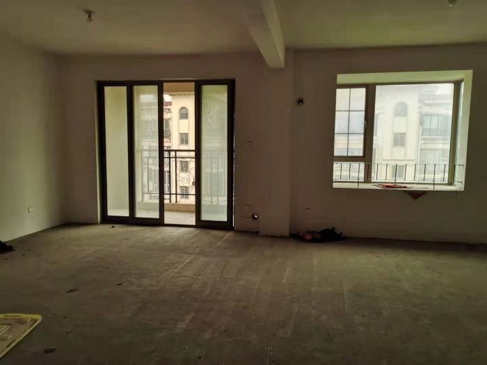 优山美地花园南区 3室2厅2卫 158.00m&sup2;