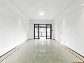 都会沁园 4室2厅2卫 150m&sup2;