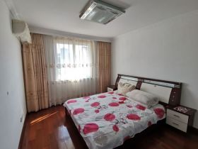 五一新村 3室2厅1卫 142m&sup2;