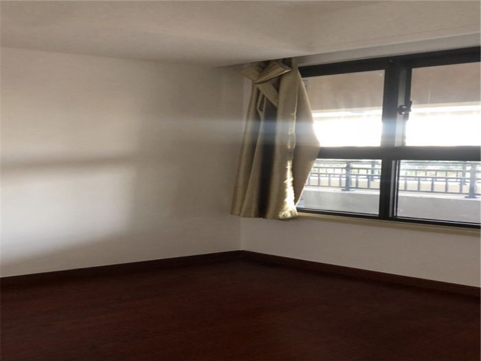 林肯公园 3室2厅1卫 92.27m&sup2;
