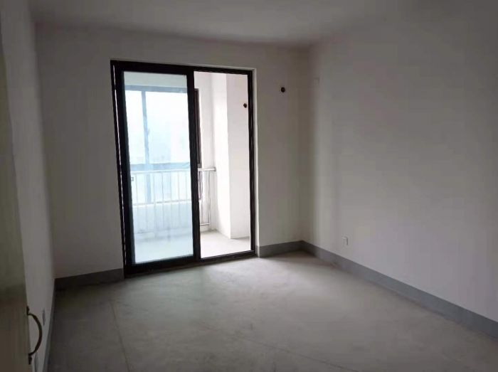 兴石花园 3室2厅1卫 129m&sup2;
