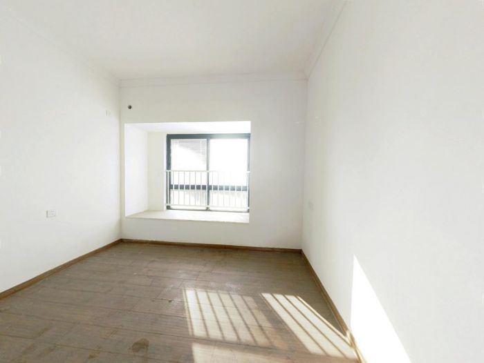 碧桂园(南通经济技术开发区) 4室2厅3卫 204m&sup2;