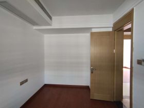 林肯公园 3室2厅1卫 95m&sup2;