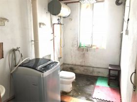 前景花苑 3室1厅1卫 139m&sup2;
