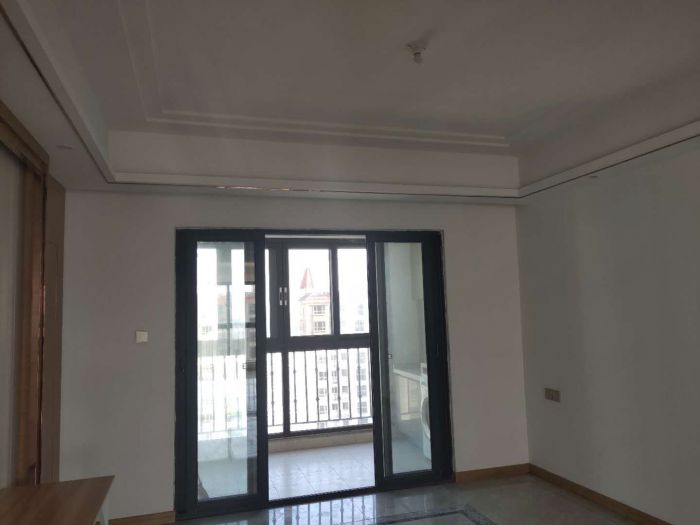 中南世纪花城三期 4室2厅2卫 144m&sup2;