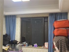 华强城 3室2厅2卫 140m&sup2;