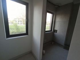 云樾河山 5室3厅3卫 180m&sup2;