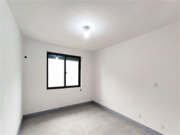 兴石花园 4室2厅2卫 142m&sup2;