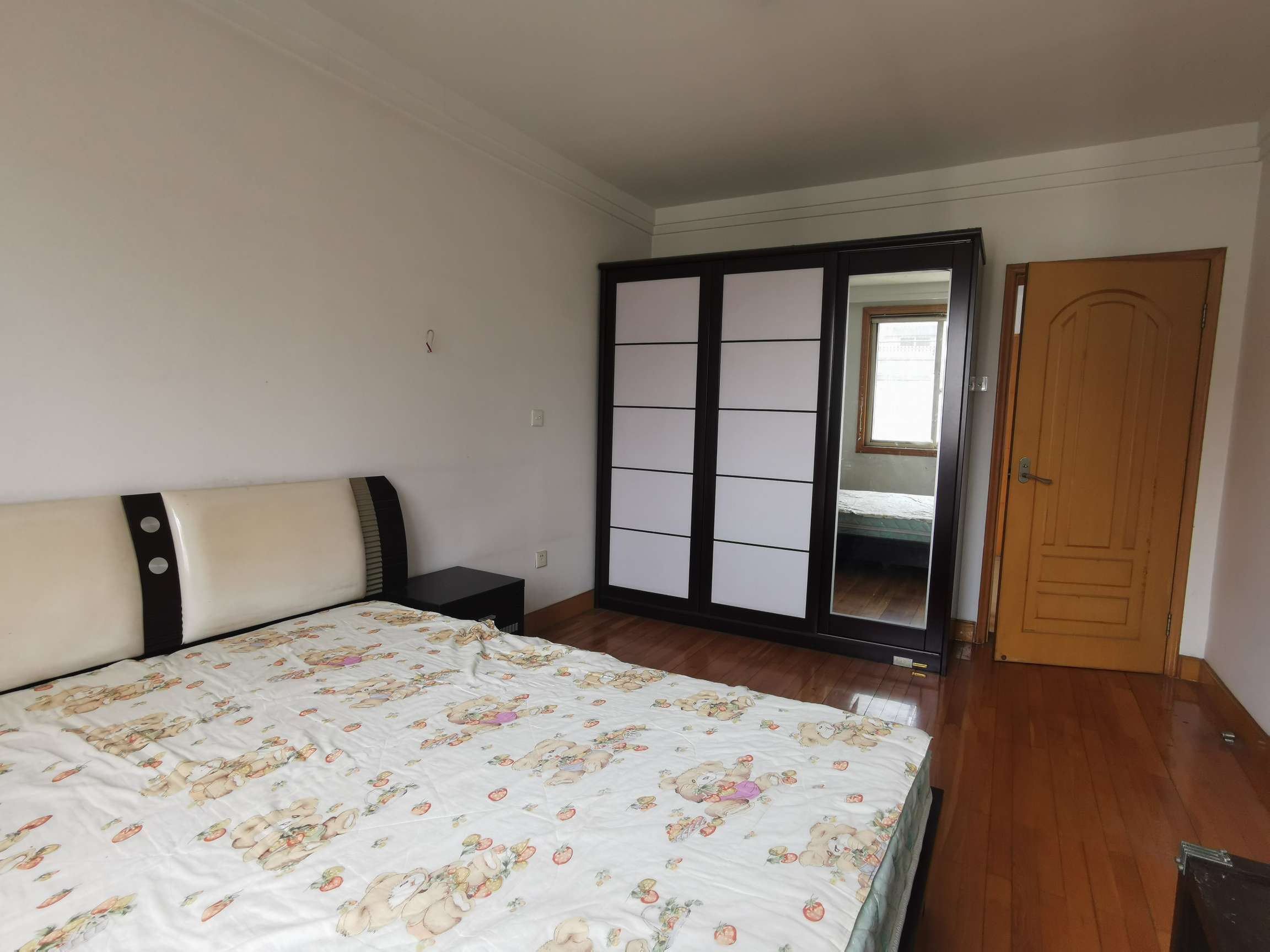 德民花苑 5室2厅2卫 220m&sup2;