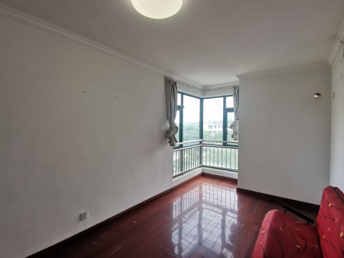 凤凰莱茵苑 3室2厅2卫 149.5m&sup2;