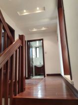 万通城 3室2厅2卫 135m&sup2;