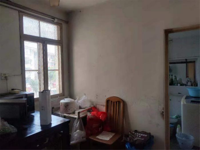 易家桥新村 2室1厅1卫 60m&sup2;